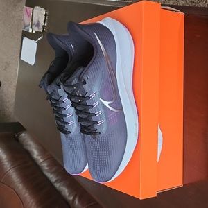 Nike Air Zoom Pegasus 39 Sneakers Brand New